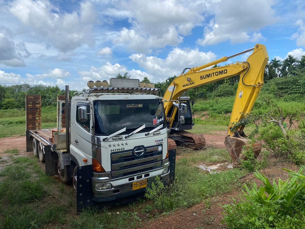 HINO Series 700 E13c EURO5 420แรงม้า มือเดียว HINO Series 700 E13c EURO5 420แรงม้า มือเดียว