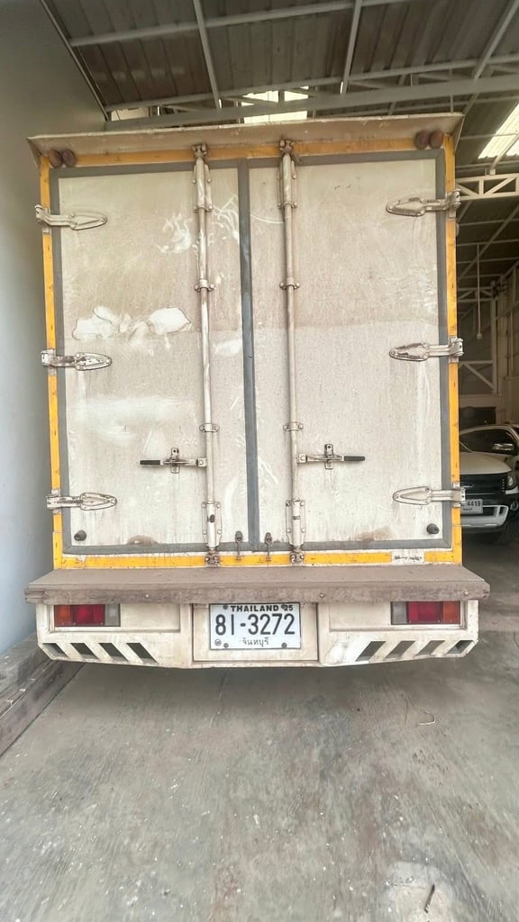 HINO 150 150แรงม้า รถบรรทุก 6ล้อ ตู้แห้ง ปี2012