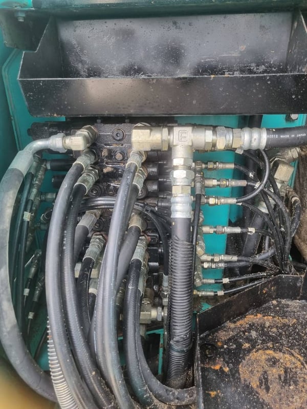 KOBELCO sk60-8 รับประกัน ส่งฟรี KOBELCO sk60-8 รับประกัน ส่งฟรี