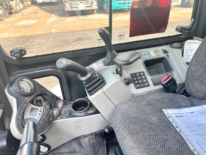 Bobcat E35 ชุดจดจำหน่าย ปี 2561 ทำงาน 681 ชม. #รถแมคโคร 3 ตัน #LEK1029 Bobcat E35 ชุดจดจำหน่าย ปี 2561 ทำงาน 681 ชม. #รถแมคโคร 3 ตัน #LEK1029