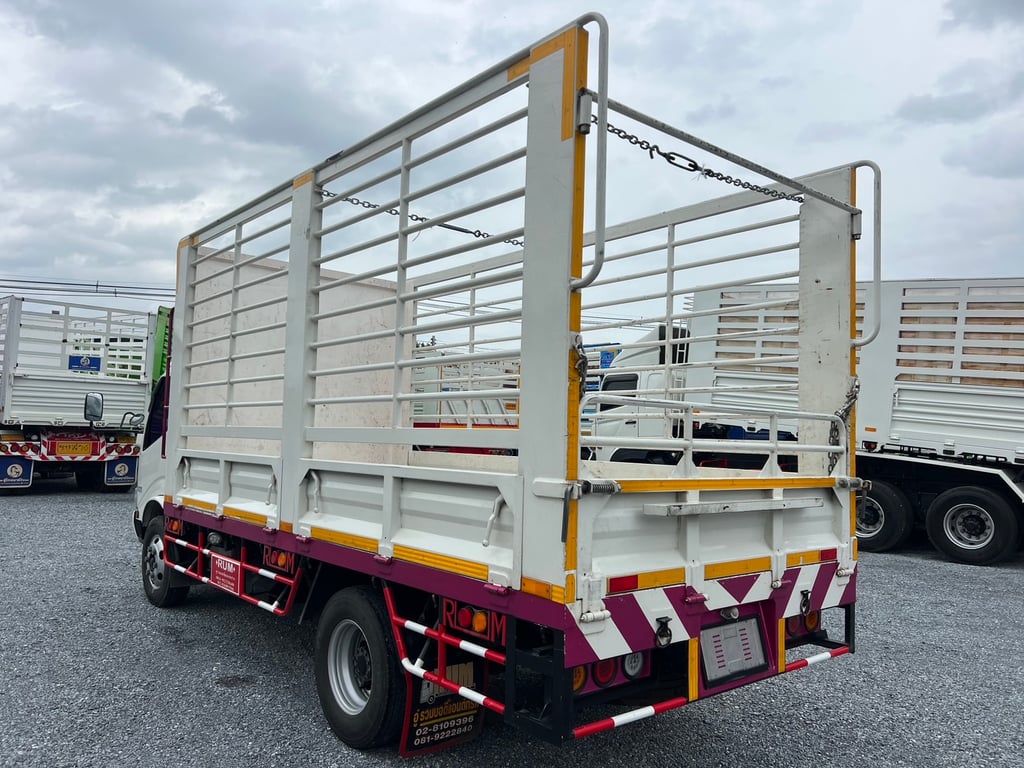 XZU650R  150HP ปี 66 ไมล์ 113,600 km.# 6 ล้อคอกเหล็ก สูง 2.10 ม. ยาว 4.30 ม. #LEK 924