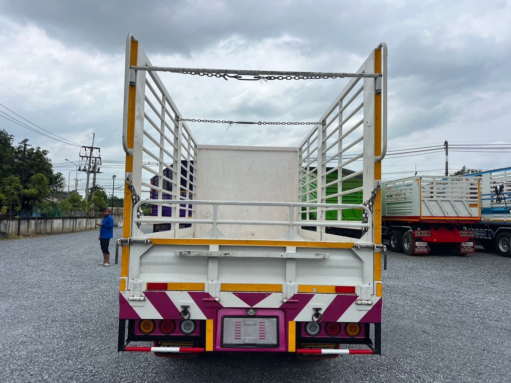 XZU650R  150HP ปี 66 ไมล์ 113,600 km.# 6 ล้อคอกเหล็ก สูง 2.10 ม. ยาว 4.30 ม. #LEK 924