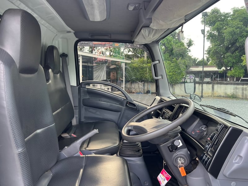 ISUZU NMR 130HP ปี65 ชุดจด ไมล์น้อย 22,037KM. #6ล้อเล็ก 3 คิว #LEK990 ISUZU NMR 130HP ปี65 ชุดจด ไมล์น้อย 22,037KM. #6ล้อเล็ก 3 คิว #LEK990