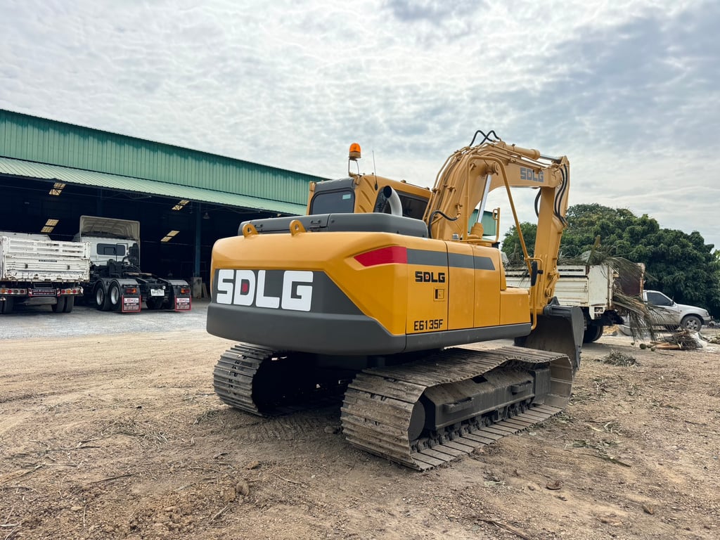 SDLG E6135F ขนาด 12.5 ตัน ชั่วโมงน้อย 1,712 pm. #แม็คโคร #Lek1062 SDLG E6135F ขนาด 12.5 ตัน ชั่วโมงน้อย 1,712 pm. #แม็คโคร #Lek1062