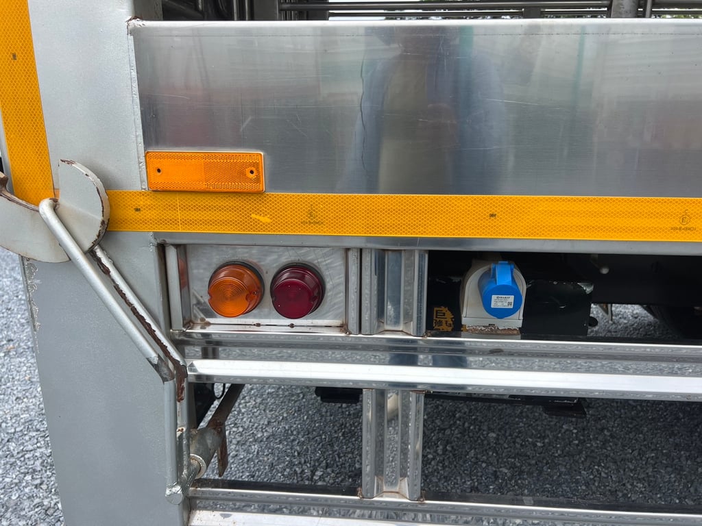 ISUZU FRR 210HP ปี 66 ไมล์แท้ 9,400 km.  #รถหมู 2 ชั้น สแตนเลส  #LEK876  ISUZU FRR 210HP ปี 66 ไมล์แท้ 9,400 km.  #รถหมู 2 ชั้น สแตนเลส  #LEK876