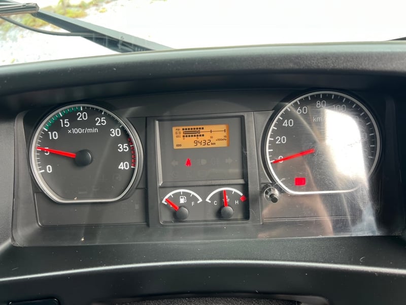 ISUZU FRR 210HP ปี 66 ไมล์แท้ 9,400 km.  #รถหมู 2 ชั้น สแตนเลส  #LEK876 