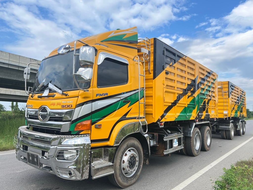 HINO FM1A 344HP ปี 66 ไมล์ 284,400 km. #10ล้อพ่วงเกษตร #LEK939-940 HINO FM1A 344HP ปี 66 ไมล์ 284,400 km. #10ล้อพ่วงเกษตร #LEK939-940
