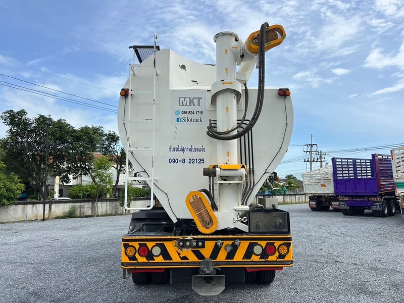 ISUZU FXZ 360 ปี 66 รถไซโลอาหารสัตว์ 4ช่อง#LEK805