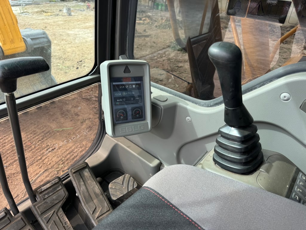 SDLG E6135F ขนาด 12.5 ตัน ชั่วโมงน้อย 1,712 pm. #แม็คโคร #Lek1062 SDLG E6135F ขนาด 12.5 ตัน ชั่วโมงน้อย 1,712 pm. #แม็คโคร #Lek1062