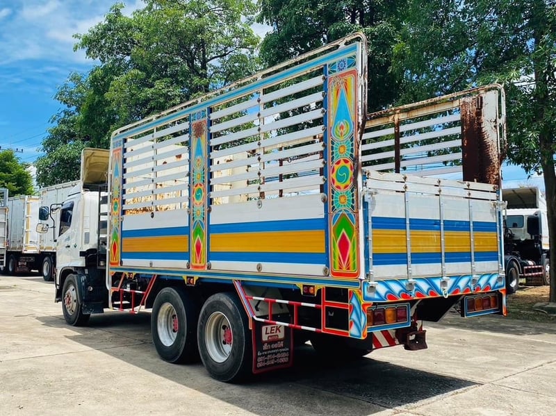 กระบะอะลูมิเนียม ยกลงจากhino #L23