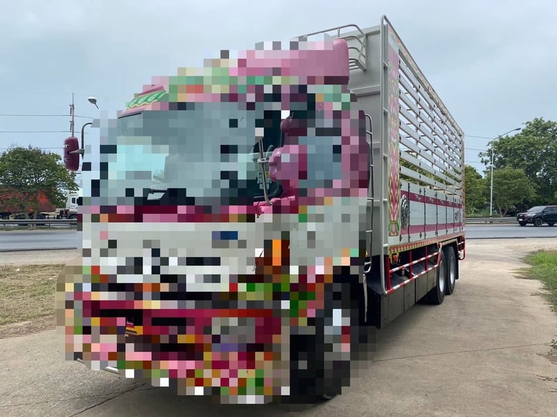 กระบะล่อง อะลูมิเนียม คาน 86 ยกลงจากhino #L24