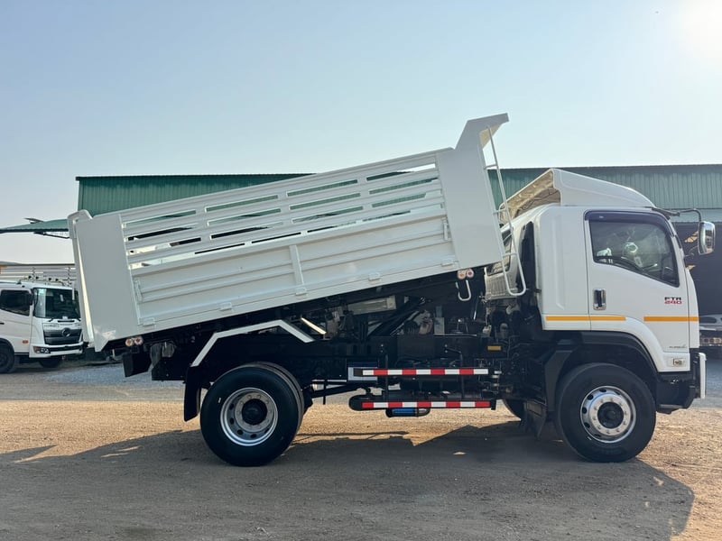 ISUZU FTR 240 ปี 2563 ไมล์ 122,000 km. #6ล้อดั้ม กระบะดั้ม สามมิตร #LEK654 