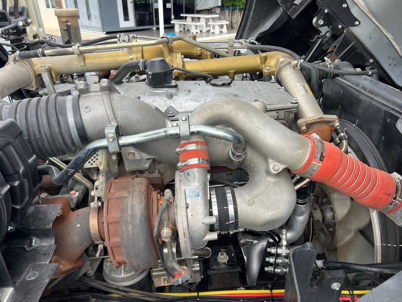 ISUZU FXZ 360 ปี 66 รถไซโลอาหารสัตว์ 4ช่อง#LEK805