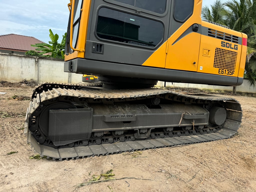 SDLG E6135F ขนาด 12.5 ตัน ชั่วโมงน้อย 1,712 pm. #แม็คโคร #Lek1062 SDLG E6135F ขนาด 12.5 ตัน ชั่วโมงน้อย 1,712 pm. #แม็คโคร #Lek1062