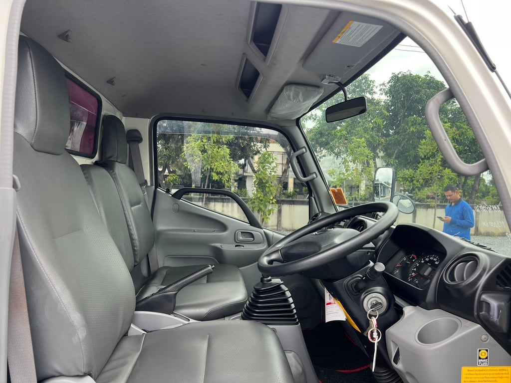 XZU650R  150HP ปี 66 ไมล์ 113,600 km.# 6 ล้อคอกเหล็ก สูง 2.10 ม. ยาว 4.30 ม. #LEK 924