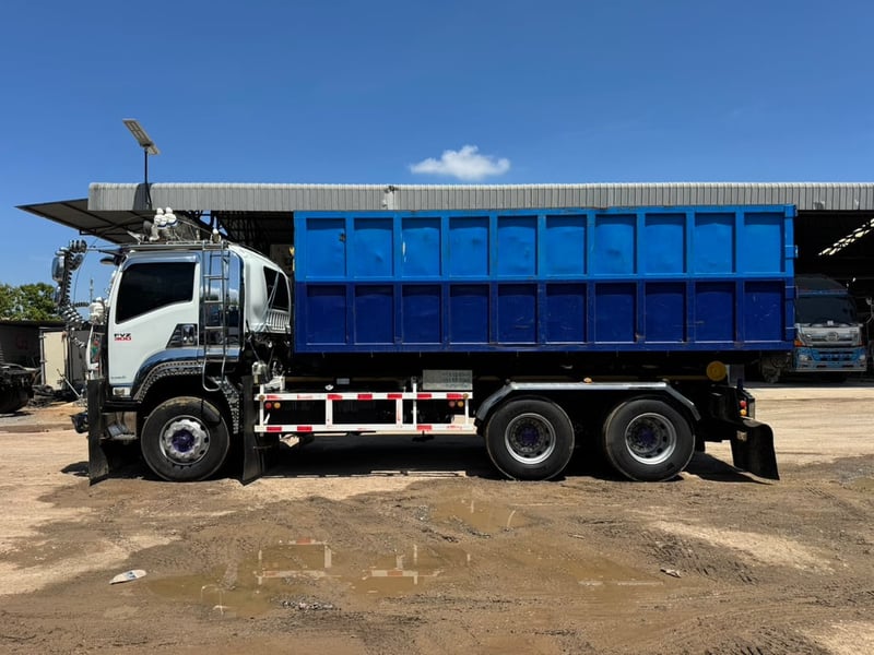  ISUZU FVZ 300HP ฮุคลิฟท์ 2 เพลา ปี 2565 ไมล์เพียง 104,000 กม. # LEK1276
