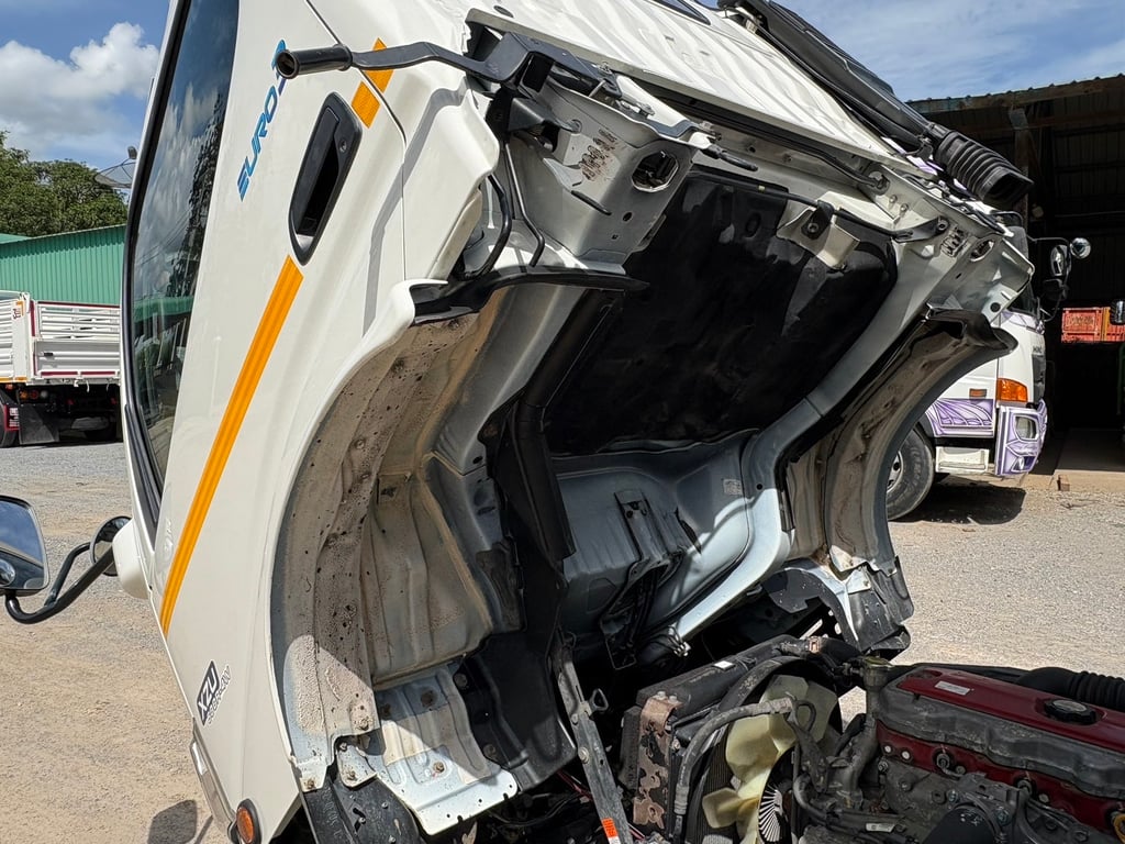 HINO XZU ตู้ทึบ ปี 64 ไมล์เพียง 120,000 กม. #4ล้อตู้ #LEK947 HINO XZU ตู้ทึบ ปี 64 ไมล์เพียง 120,000 กม. #4ล้อตู้ #LEK947