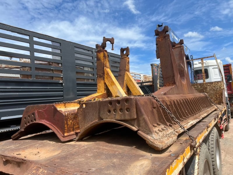 CATERPILLAR 825 B (32ตัน) #รถบด4ล้อหนาม