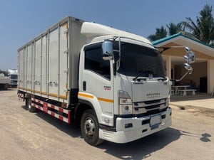  ISUZU FRR 210 HP ปี 2567 ไมล์ 15,570 กม. #6ล้อ ตู้10 บาน #LEK N43