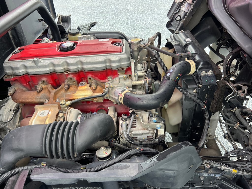 XZU650R  150HP ปี 66 ไมล์ 113,600 km.# 6 ล้อคอกเหล็ก สูง 2.10 ม. ยาว 4.30 ม. #LEK 924