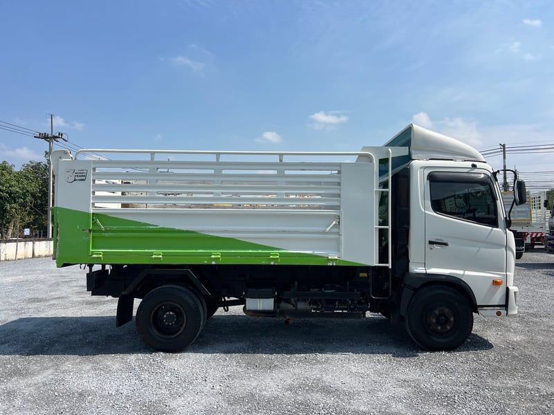 HINO FC9J 175HP ปี 66 ไมล์น้อย 33,780 km. #กระบะดั้มสามมิตร SMM #LEK1230 HINO FC9J 175HP ปี 66 ไมล์น้อย 33,780 km. #กระบะดั้มสามมิตร SMM #LEK1230