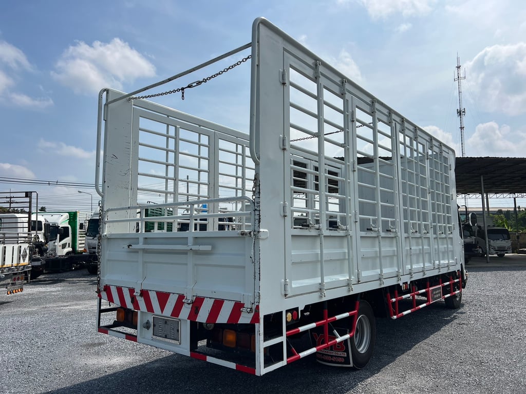 ISUZU FRR 210 HP ปี66 ไมล์ 27,000 KM. #6ล้อคอกเหล็กแผงสูง เปิดได้รอบด้าน #LEK 1072 ISUZU FRR 210 HP ปี66 ไมล์ 27,000 KM. #6ล้อคอกเหล็กแผงสูง เปิดได้รอบด้าน #LEK 1072