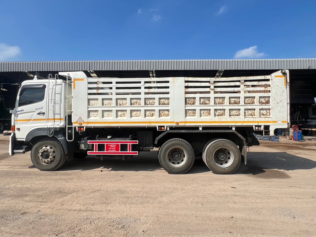 HINO FM1A 344 HP ปี 66 ไมล์ 39,991 km. HINO FM1A 344 HP ปี 66 ไมล์ 39,991 km.