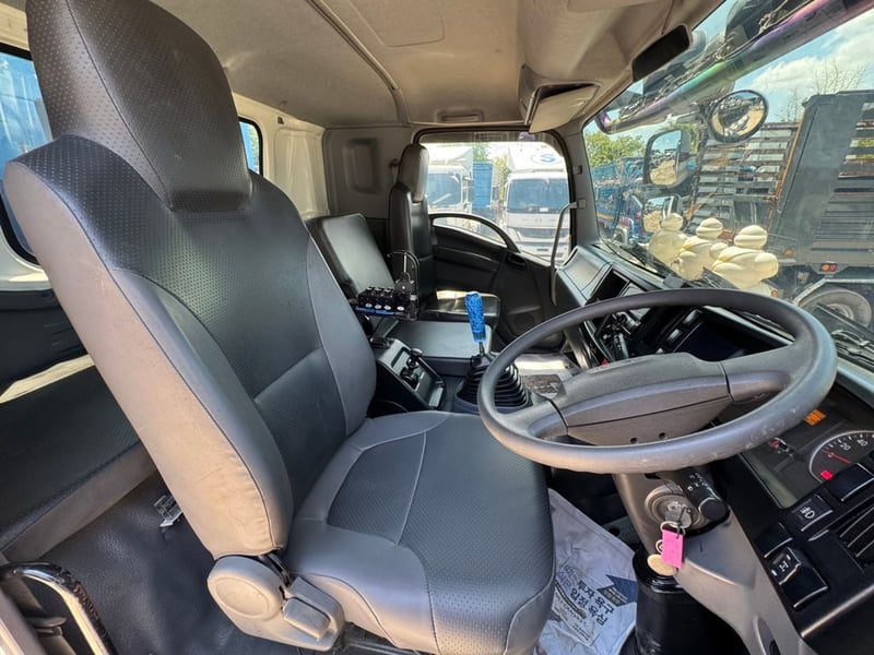  ISUZU FVZ 300HP ฮุคลิฟท์ 2 เพลา ปี 2565 ไมล์เพียง 104,000 กม. # LEK1276