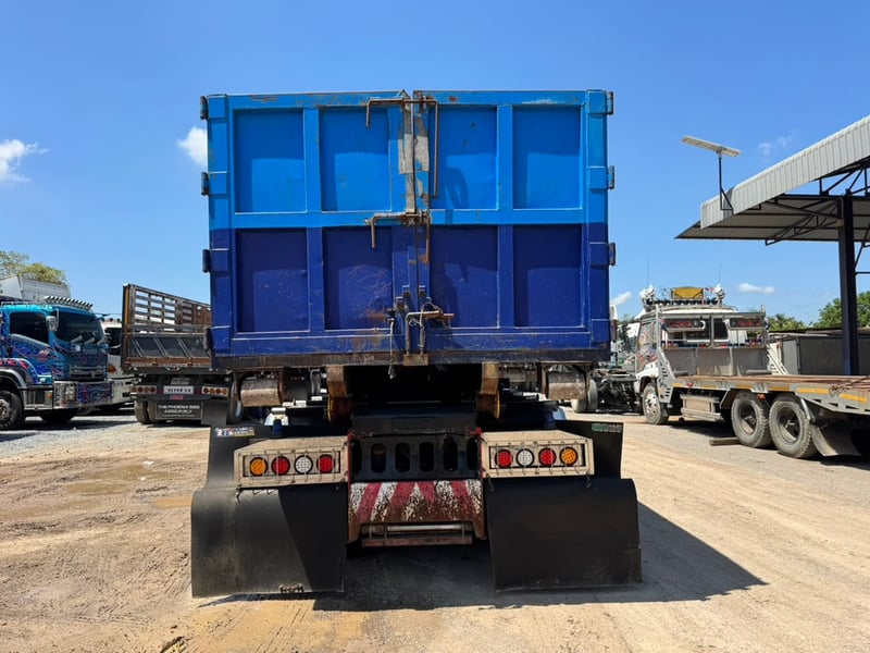  ISUZU FVZ 300HP ฮุคลิฟท์ 2 เพลา ปี 2565 ไมล์เพียง 104,000 กม. # LEK1276