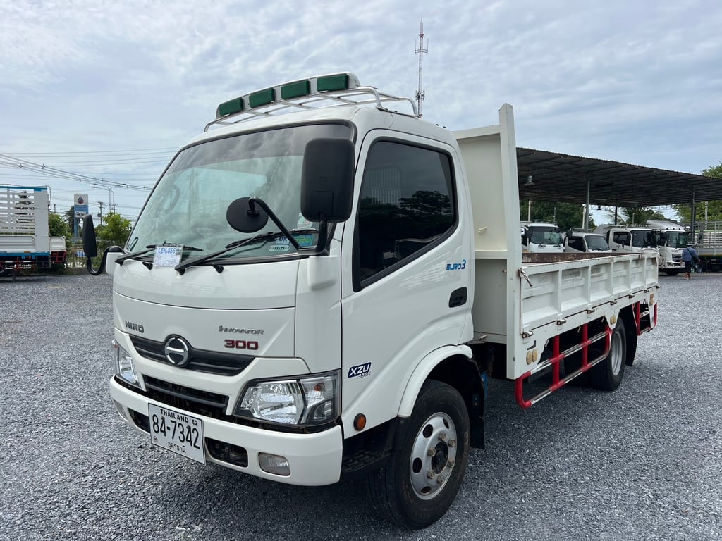 HINO XZU 150 HP ปี 65 ไมล์ 22,840 km.# 6 ล้อ กระบะเหล็กแผงเตี้ย ยาว 4.40 เมตร#LEK856