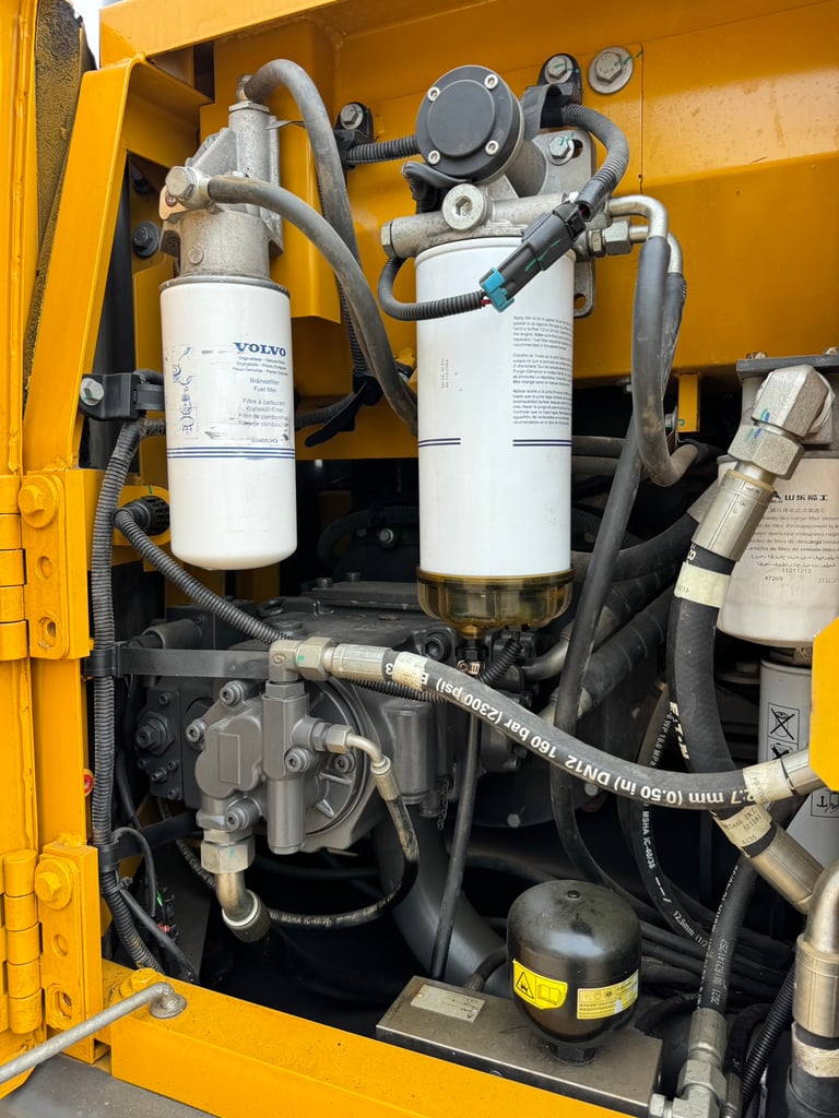 SDLG E6135F ขนาด 12.5 ตัน ชั่วโมงน้อย 1,712 pm. #แม็คโคร #Lek1062 SDLG E6135F ขนาด 12.5 ตัน ชั่วโมงน้อย 1,712 pm. #แม็คโคร #Lek1062