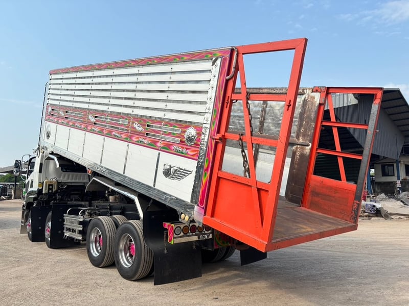 ISUZU FYH 12ล้อแท้ ปี 66 ไมล์ 238,000 km. 