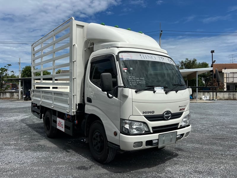 HINO XZU 150 HP ปี 67  ไมล์ 177,000km. # 6 ล้อเล็ก กระบะคอก ยาง 3.50 ม. #LEK 1164 