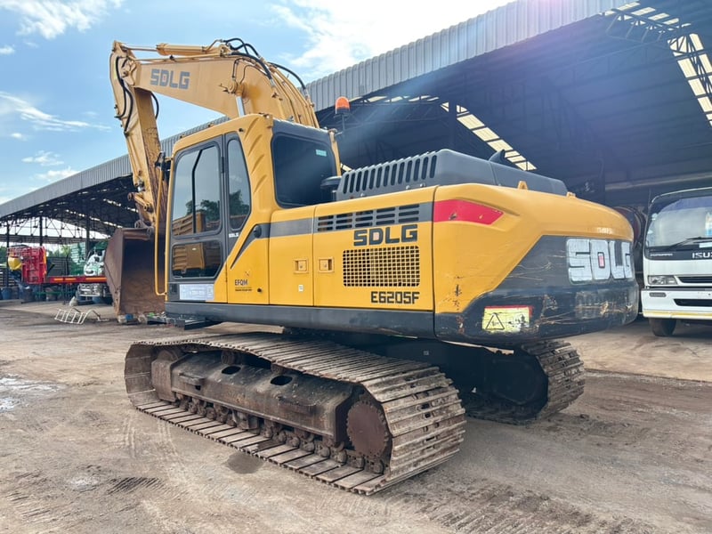 แม็คโคร SDLG e6205f ขนาด21ตัน  ไมล์ 1,992pm.ปี 68 #LEK1032