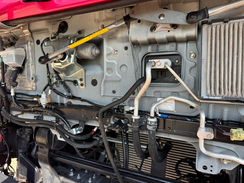 HINO VICTOR FG8J | 240 HP | ปี 2567 ไมล์แท้ 30,534 กม.  #กระบะพื้นเรียบ ยาว 7.80 เมตร #LEK 1140