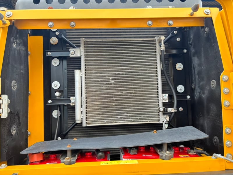 แม็คโคร SDLG e6205f ขนาด21ตัน  ไมล์ 1,992pm.ปี 68 #LEK1032