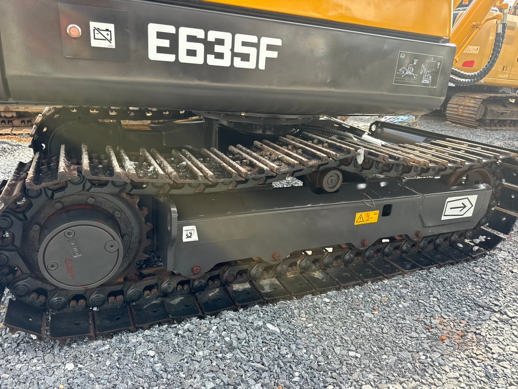 SDLG 635F ปี 66 #แม็คโครเล็ก 3.5 ตัน #LEK1031 SDLG 635F ปี 66 #แม็คโครเล็ก 3.5 ตัน #LEK1031