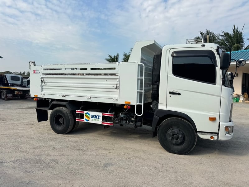  HINO DOMINATOR FC9J 175 แรง ปี66 ไมล์ 37,115 กม. # กระบะดั้ม SKT รั้ว 2 เส้น #LEK1160