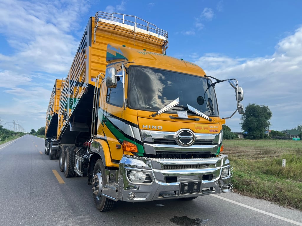 HINO FM1A 344HP ปี 66 ไมล์ 284,400 km. #10ล้อพ่วงเกษตร #LEK939-940 HINO FM1A 344HP ปี 66 ไมล์ 284,400 km. #10ล้อพ่วงเกษตร #LEK939-940