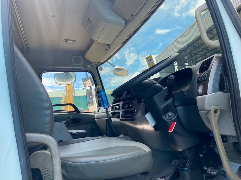 UD เควสเตอร์ 370 ปี59 ไมล์ 638,000km. #หัวลาก UD เควสเตอร์ 370 ปี59 ไมล์ 638,000km. #หัวลาก