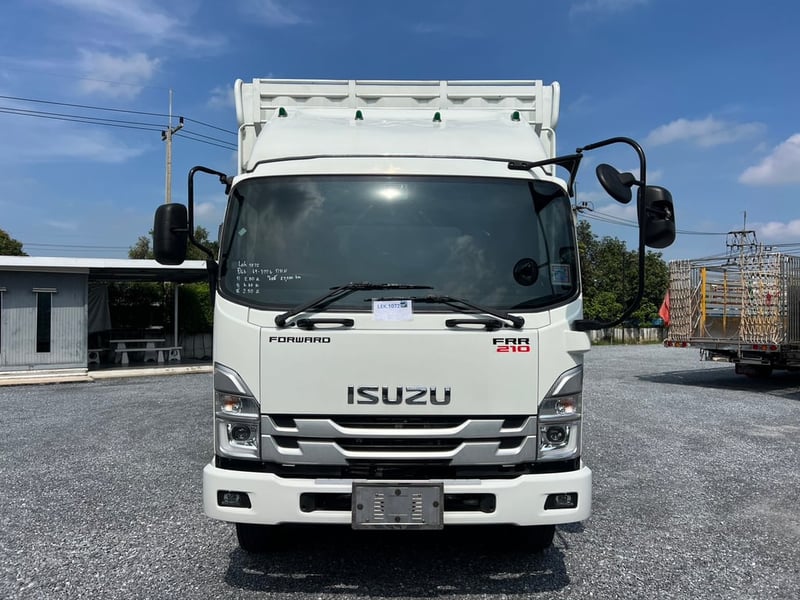 ISUZU FRR 210 HP ปี66 ไมล์ 27,000 KM. #6ล้อคอกเหล็กแผงสูง เปิดได้รอบด้าน #LEK 1072 