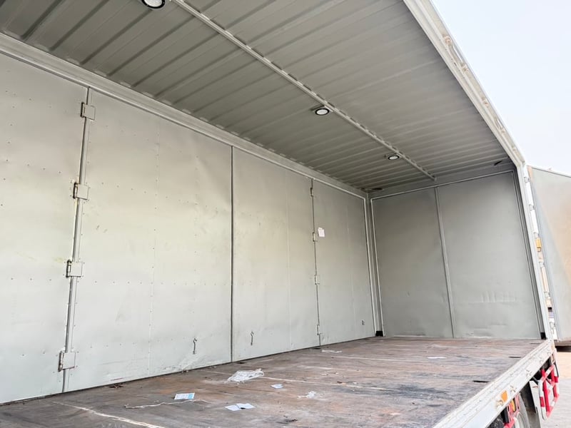 ISUZU FRR210 HP ตู้ 10 บานปี 66 ไมล์ 8000 KM.#ตู้10 บาน ตู้ยาว 6.50 ม.