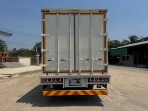  ISUZU FRR 210 HP ปี 2567 ไมล์ 15,570 กม. #6ล้อ ตู้10 บาน #LEK N43