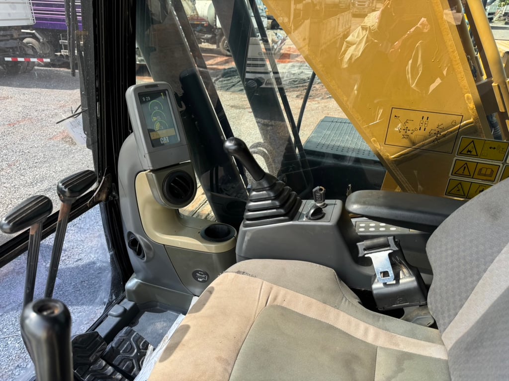 CAT 320D cat made in japan ปี 2563 #รถแม็คโคร #LEK 694 CAT 320D cat made in japan ปี 2563 #รถแม็คโคร #LEK 694