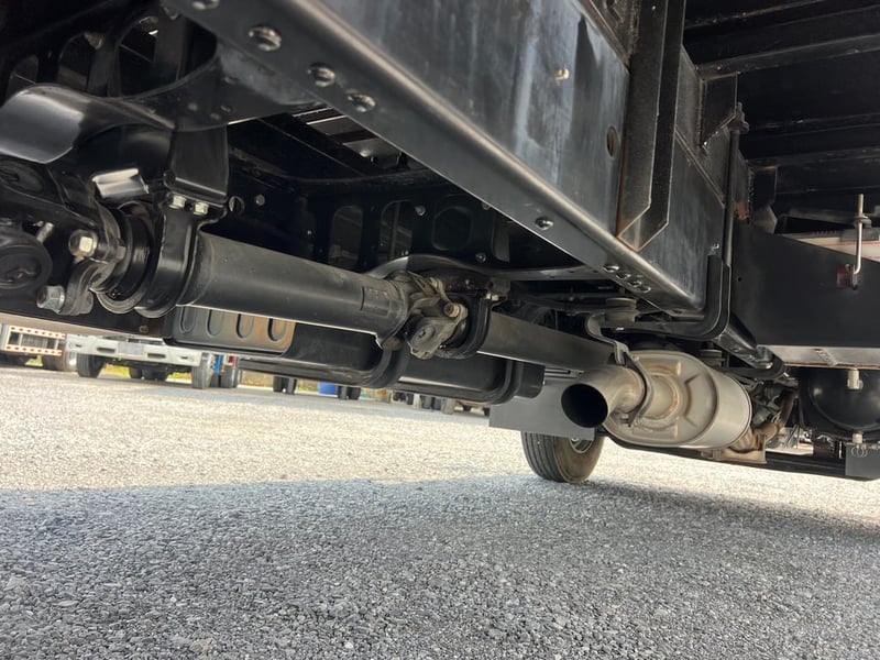 ISUZU FRR 210 HP ปี66 ไมล์ 27,000 KM. #6ล้อคอกเหล็กแผงสูง เปิดได้รอบด้าน #LEK 1072 