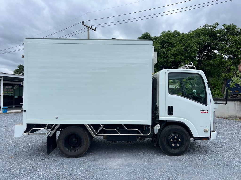 ISUZU NMR130 ปี62 ไมล์น้อย 144,000 #6ล้อห้องเย็น #LEK864 ISUZU NMR130 ปี62 ไมล์น้อย 144,000 #6ล้อห้องเย็น #LEK864