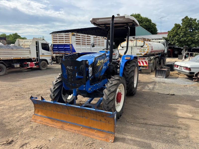 รถแทร็กเตอร์ NEWHOLLAND TT3.50 50แรงม้า ปี 67 ชั่วโมงการทำงานเพียง 671 P.M #LEK N54 รถแทร็กเตอร์ NEWHOLLAND TT3.50 50แรงม้า ปี 67 ชั่วโมงการทำงานเพียง 671 P.M #LEK N54
