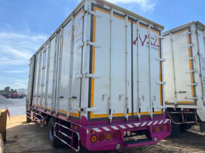 ตู้ 10 บาน ยกลงจาก HINO FC9J ความยาว 6.60 เมตร #LEK-L120