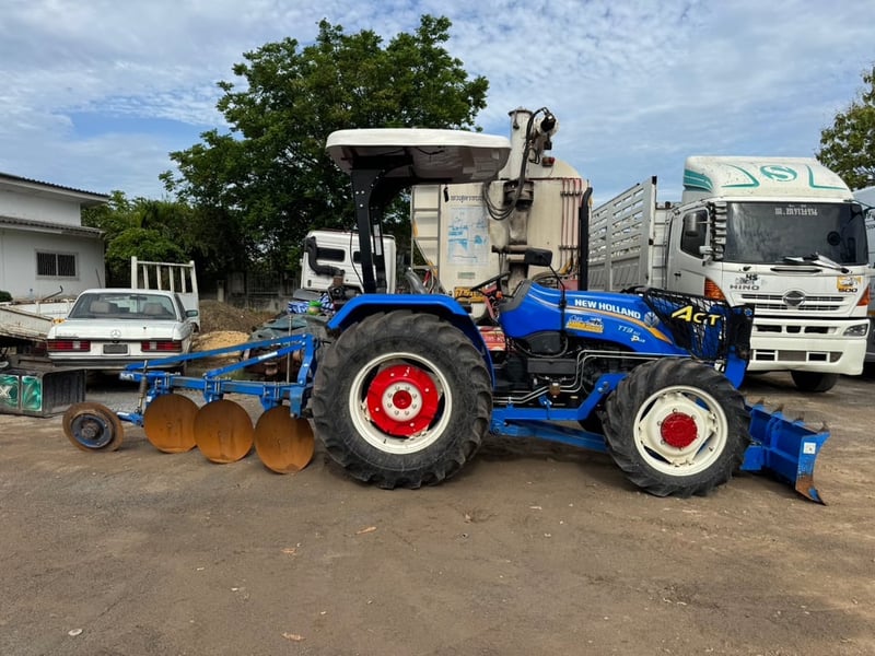 รถแทร็กเตอร์ NEWHOLLAND TT3.50 50แรงม้า ปี 67 ชั่วโมงการทำงานเพียง 671 P.M #LEK N54 รถแทร็กเตอร์ NEWHOLLAND TT3.50 50แรงม้า ปี 67 ชั่วโมงการทำงานเพียง 671 P.M #LEK N54