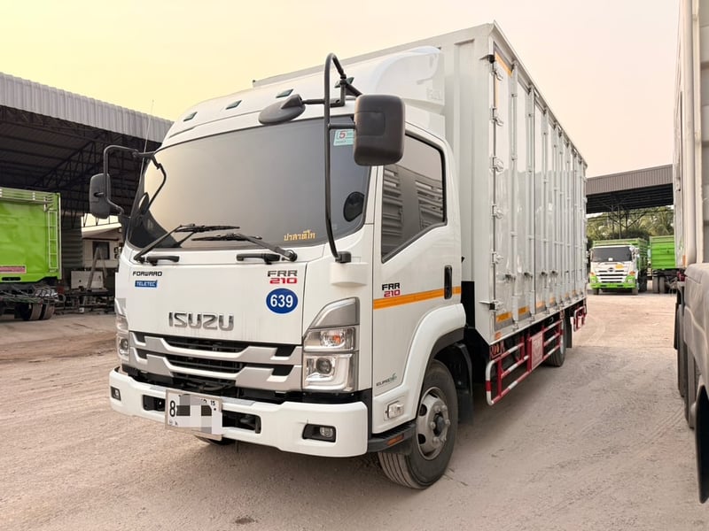 ISUZU FRR210 HP ตู้ 10 บานปี 66 ไมล์ 8000 KM.#ตู้10 บาน ตู้ยาว 6.50 ม.